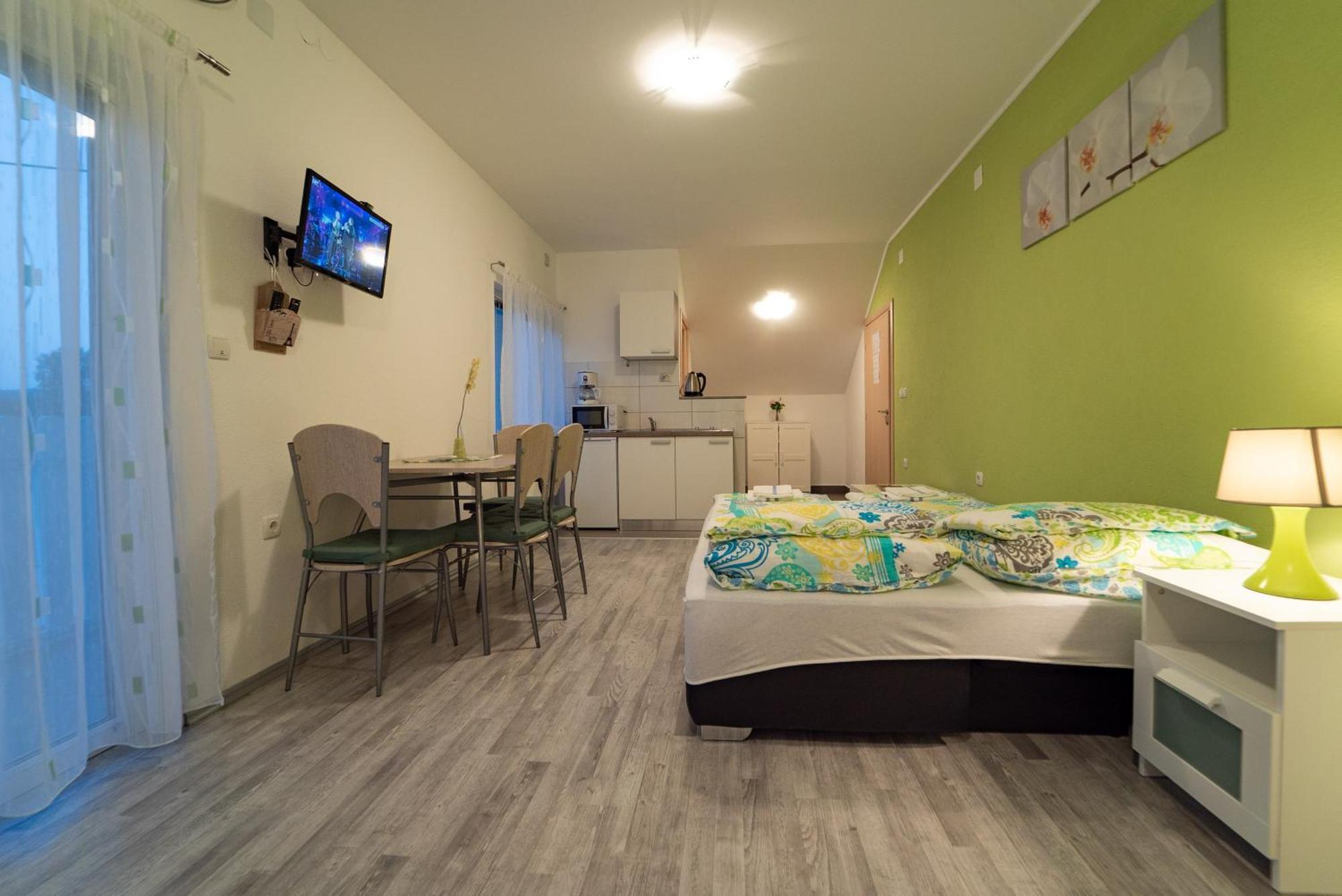 Studio Apartments Ante Rakovica Exterior photo